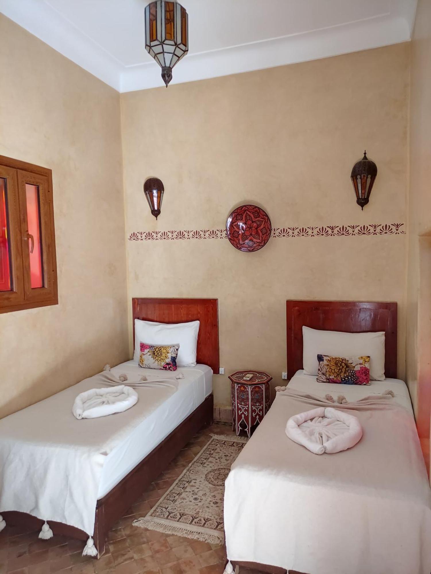 Riad Bonheur 2*